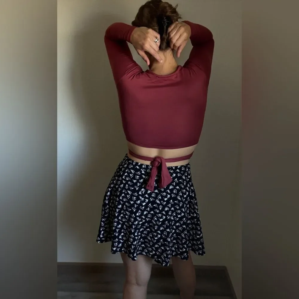 Fashion Nova Wrap Crop Top Wine Burgundy Medium Soft Stretch - Picture 5 of 10